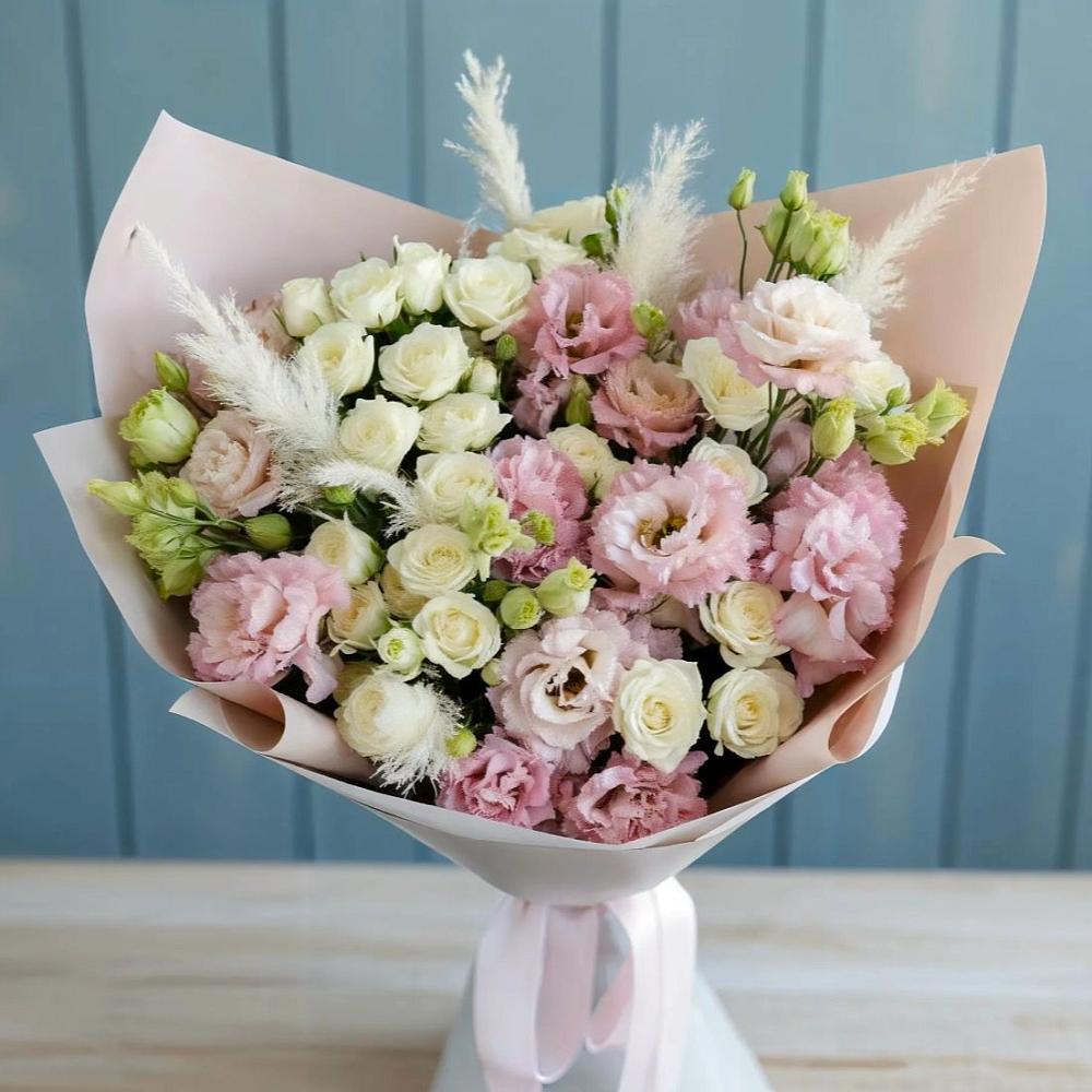 Букет цветов из: Альстромерии и Розы в Иссе