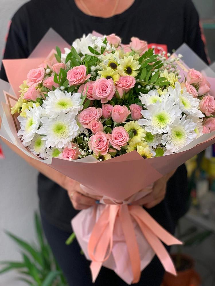 Букет цветов из: Розы и Хризантемы в Иссе