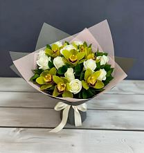 Букет цветов из:  Орхидеи и Розы в Иссе