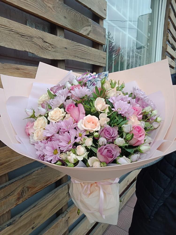 Букет цветов из: Розы и Хризантемы в Иссе