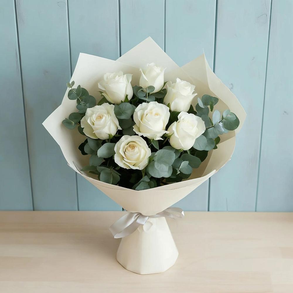 Букет Белые розы в Эвкалипте в Иссе