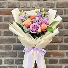 Букет цветов из:  Лизиантусы и Розы #REPLACE_PRED# Иссе