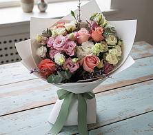 Букет цветов из:  Розы, Лизиантусы и Гвоздики в Иссе