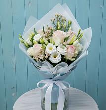 Букет цветов из:  Розы и Лизиантусы в Иссе