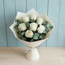 Букет Белые розы в Эвкалипте в Иссе